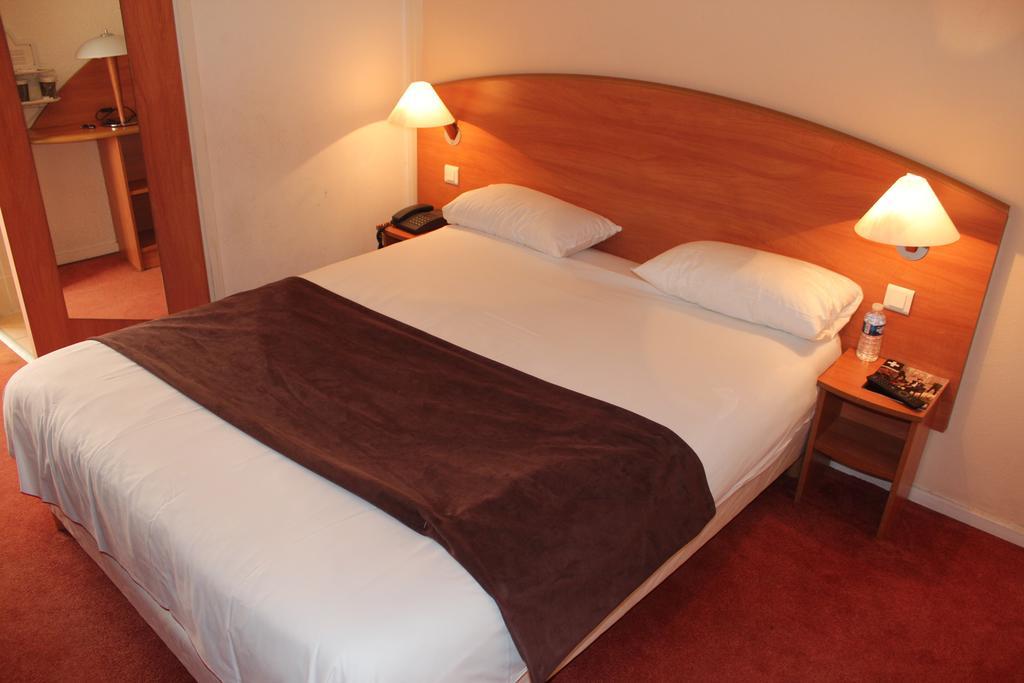 Central Hotel Créteil Kamer foto