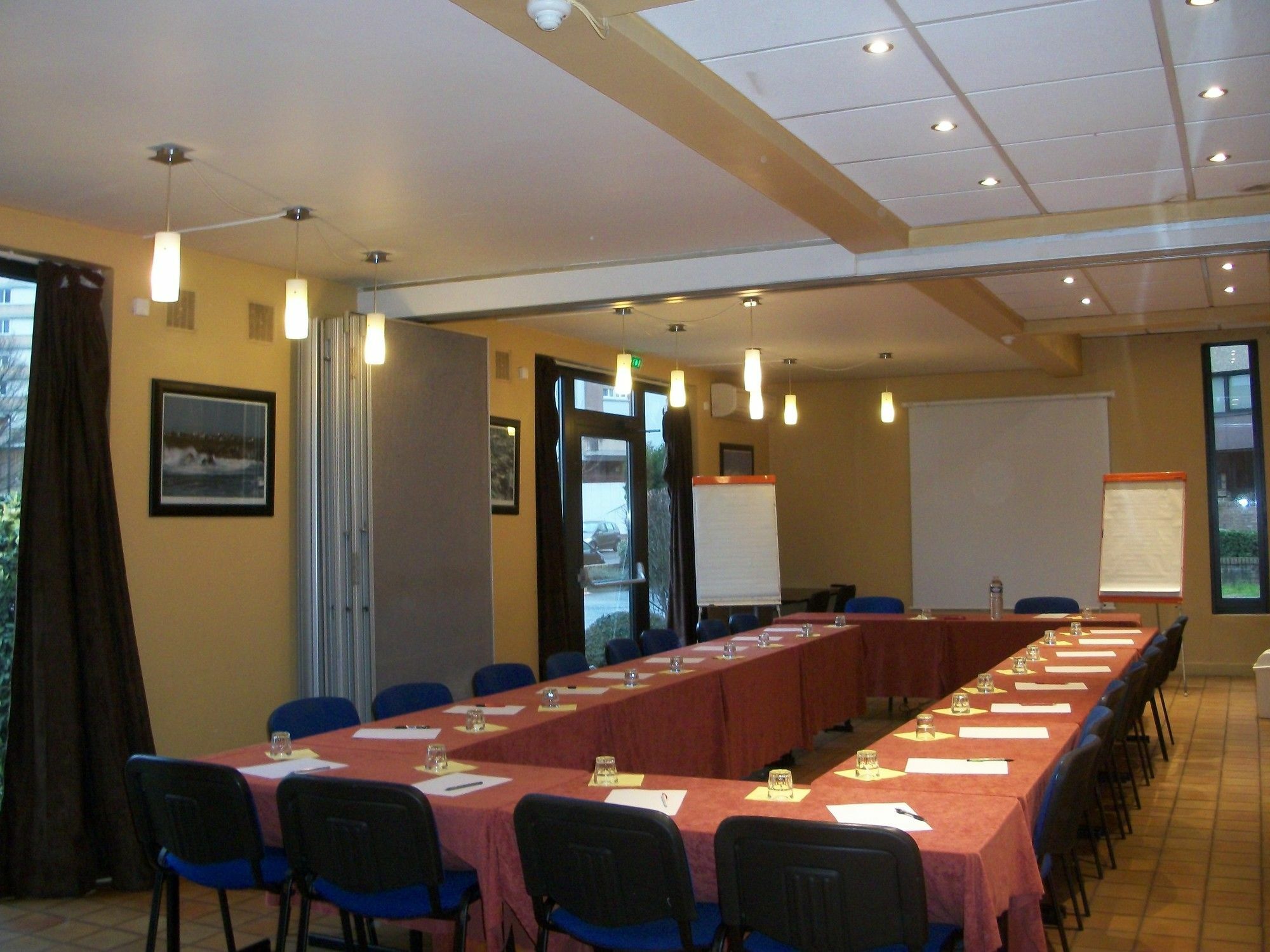 Central Hotel Créteil Buitenkant foto